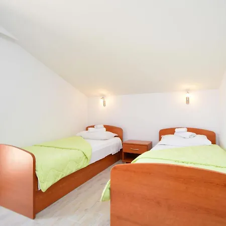 Rina-3 By Interhome 公寓