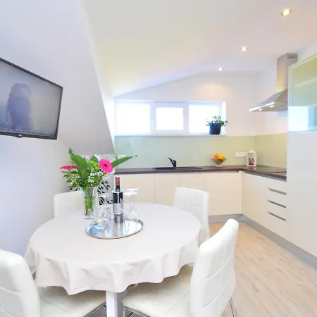 Rina.3 Apartment *