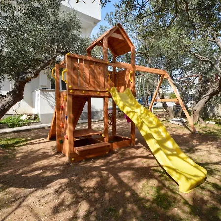 公寓 Rina-3 By Interhome